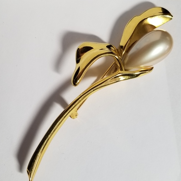 Vintage Marvella brooch large floral flower gold tone pearl big calla pin - Picture 3 of 15